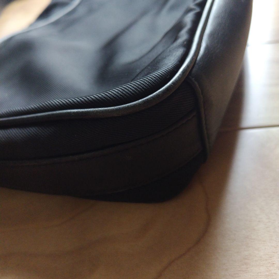 COACH ブラック ショルダーバッグ