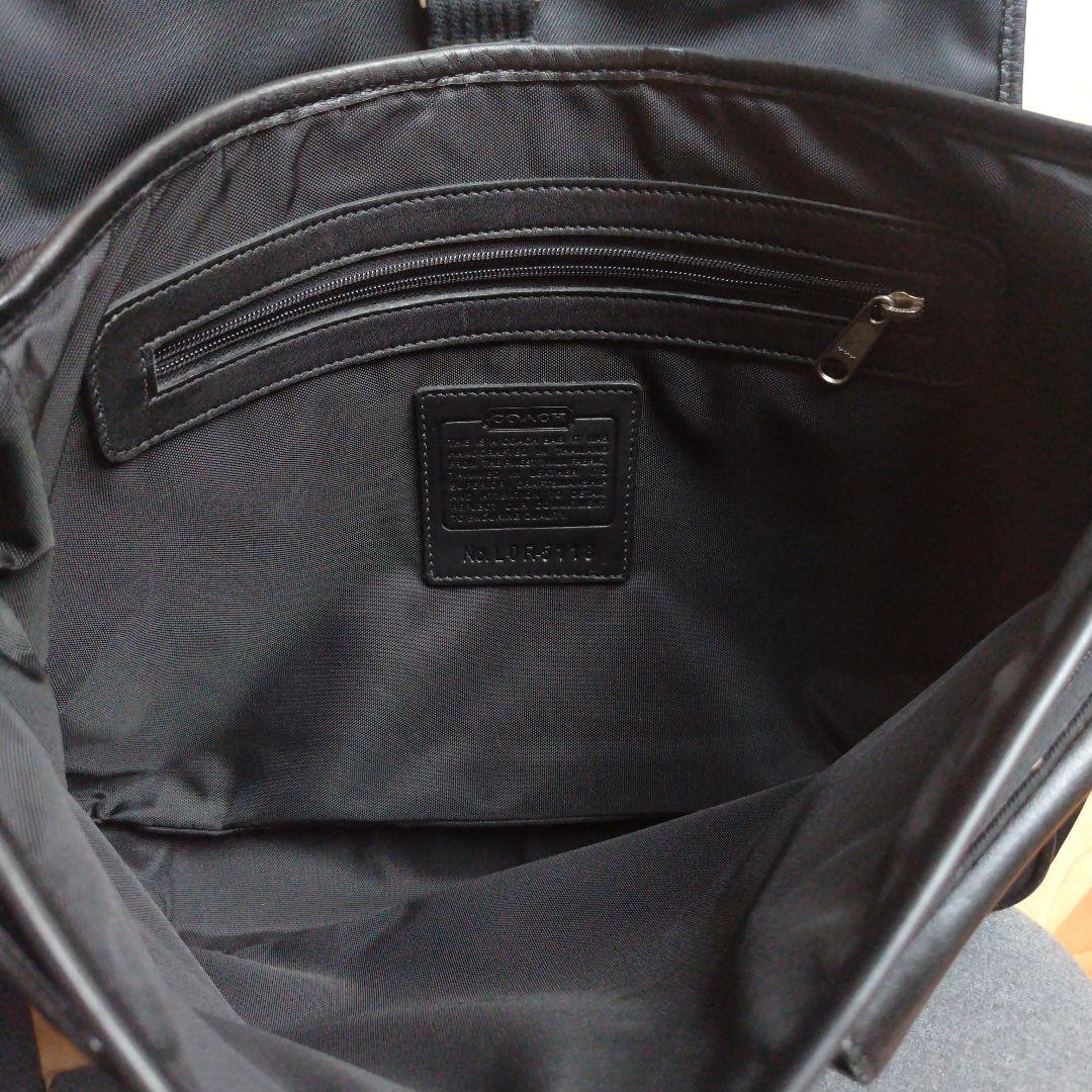 COACH ブラック ショルダーバッグ