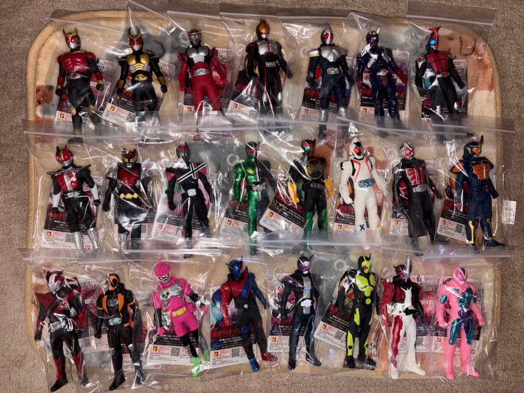 ライダーヒーローシリーズ 仮面ライダー ソフビ 仮面ライダーストア 限定 63体 ライダーヒーローシリーズ 仮面ライダー ソフビ 仮面ライダーストア 限定 63体