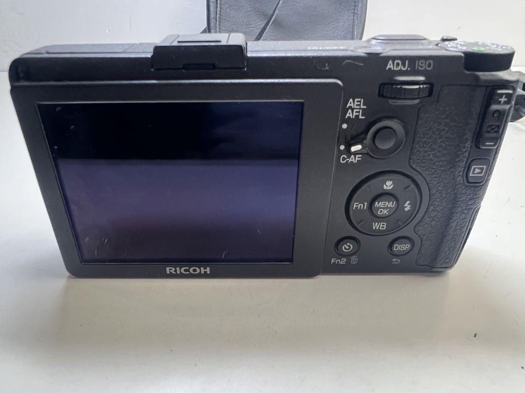 Y18【RICOH/リコー】初代GR デジカメ 充電器　ケーブル　ソフトケース付