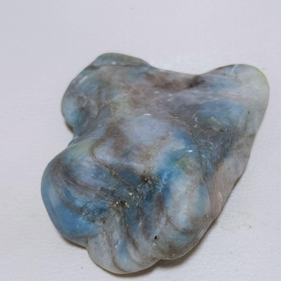 入りコン沢翡翠 115ｇ 原石 コン沢翡翠