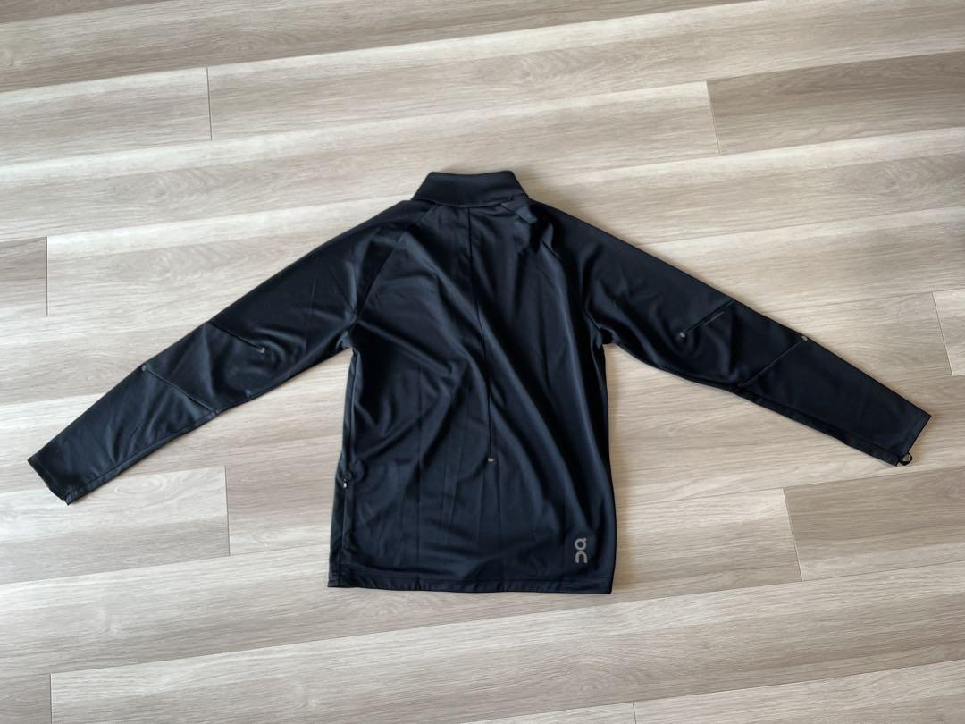 トップス On Climate Shirt (Black, Size S)