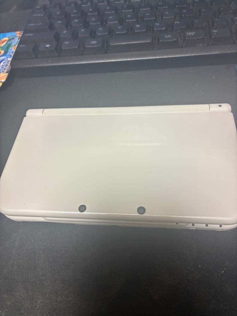 New Nintendo 3DS LL ホワイト 本体　初期化済