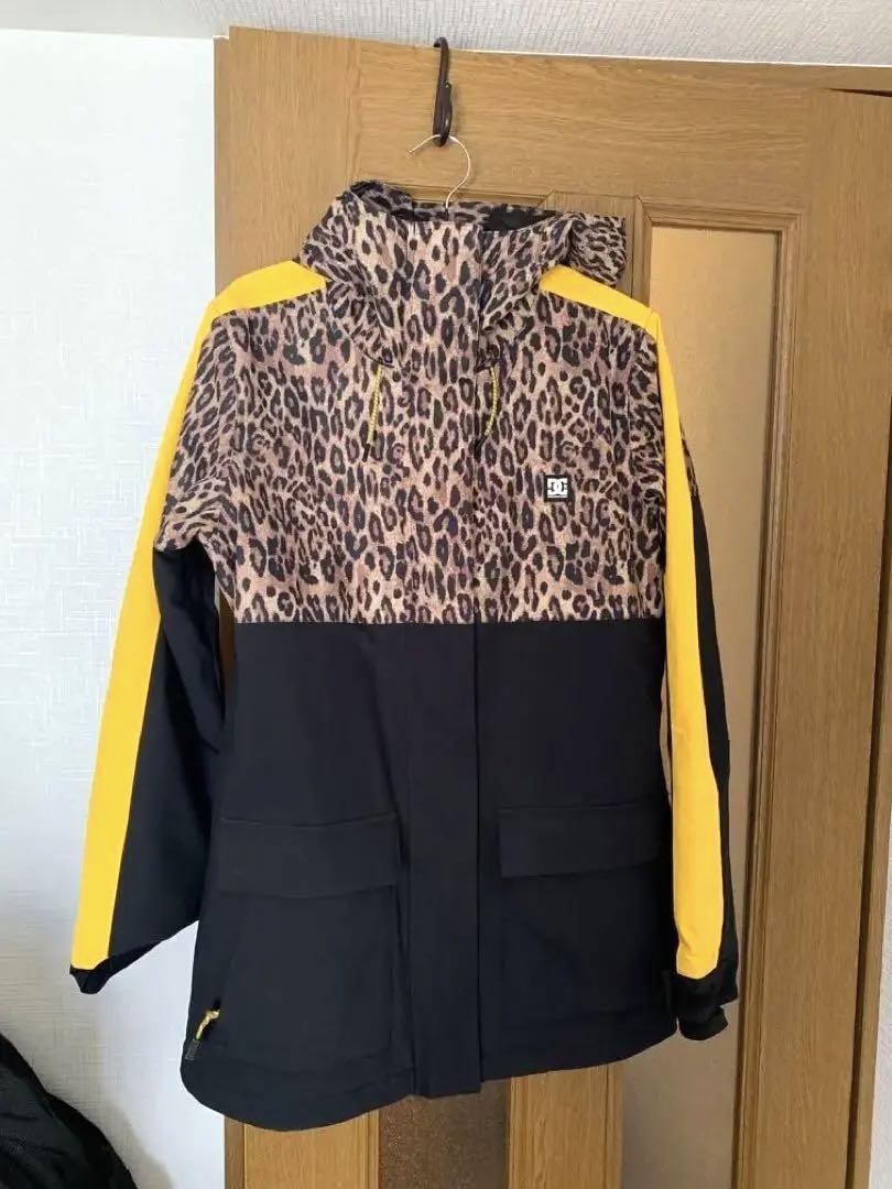 DCスノーボードウェア✴︎レディース✴︎ヒョウ柄