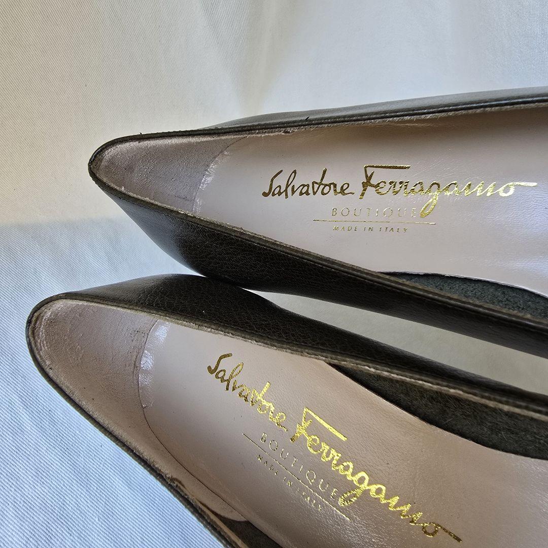Salvatore Ferragamo TAROCCO　タッセル　グリーン
