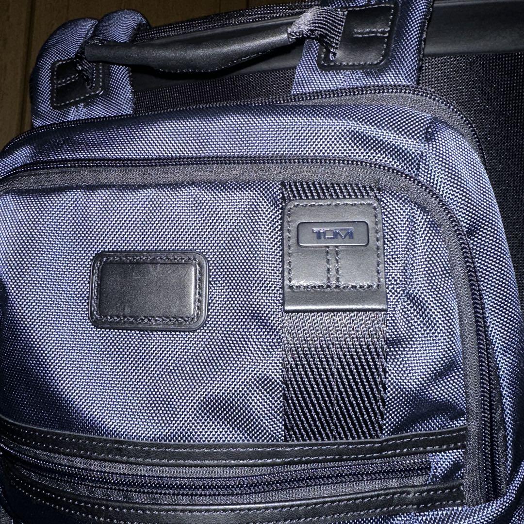TUMI レア‼️ 縁取り、チャック全て黒 値下げ⭕️