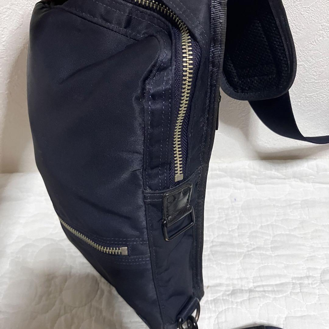 【ロゴ美品】 PORTER LIFT スリングショルダーバッグ ネイビー
