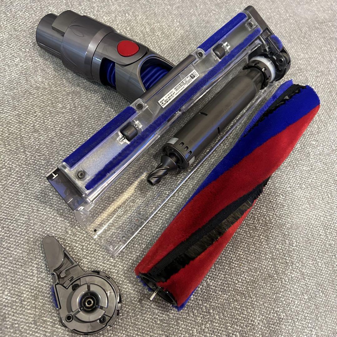 【美品】dyson v8 slim fluffyクリーナーヘッド