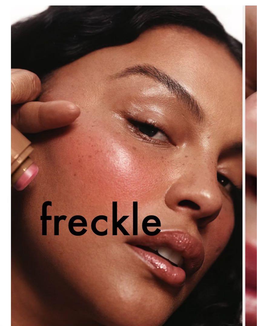 RHODE POCKET BLUSH  ポケット ブラッシュ FRECKLE