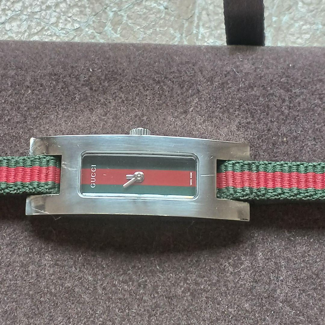 GUCCI バングルウォッチ