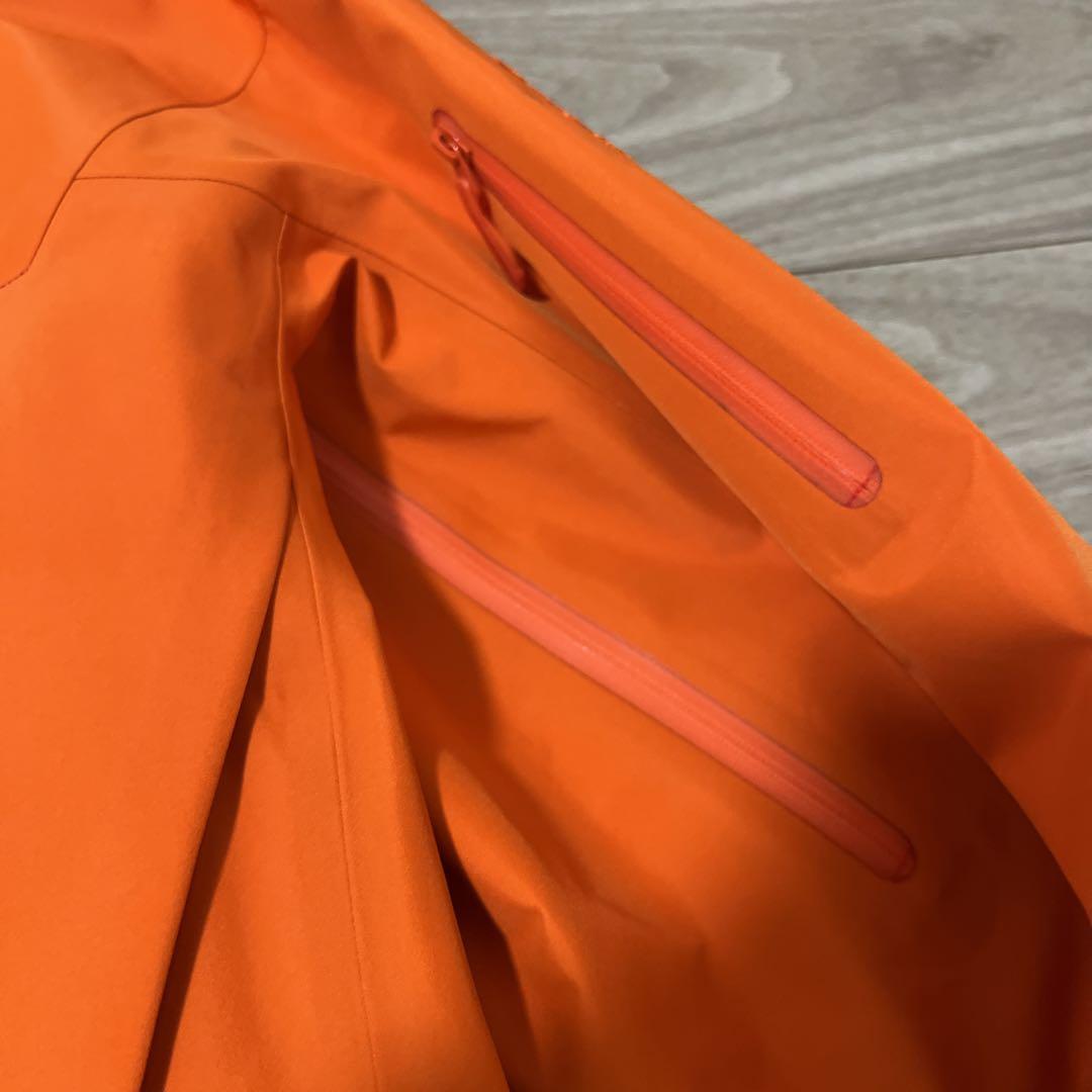 ジャケット・アウター ARC'TERYX AIpha SV Jacket