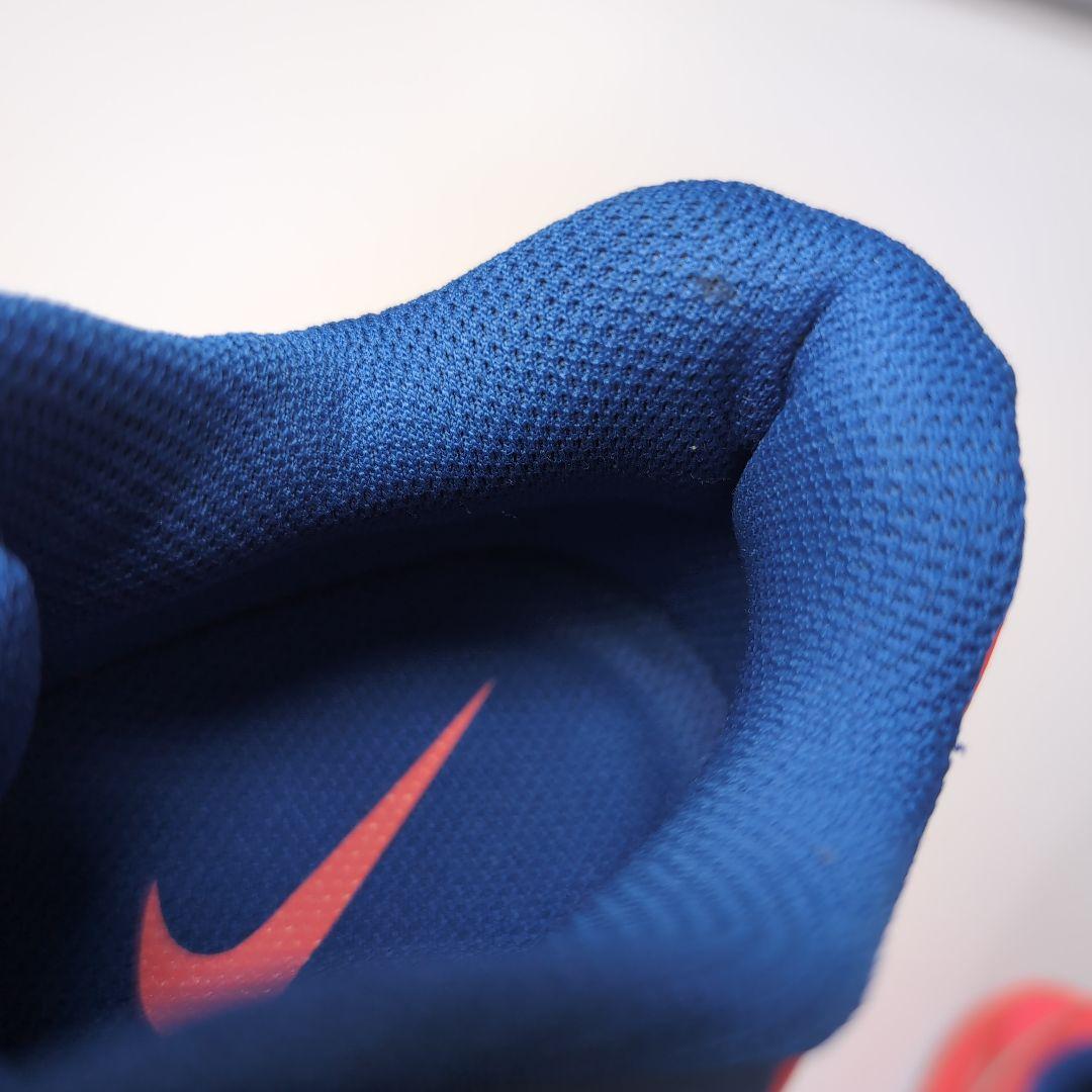 希少 NIKE テニスシューズ ラファエル・ナダル モデル ルナバリ