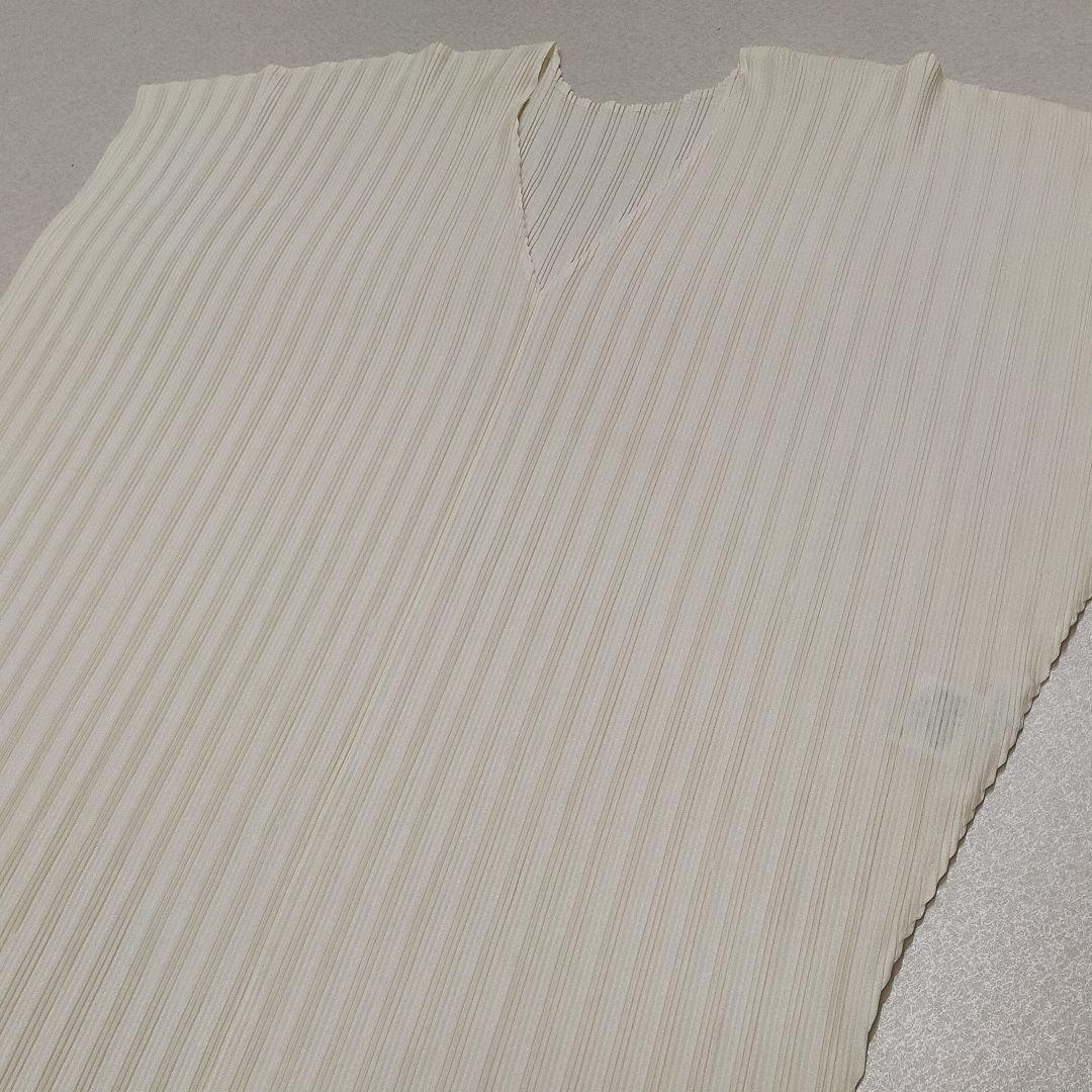 ISSEY MIYAKE PLEATS PLEASE Vネックプリーツチュニック