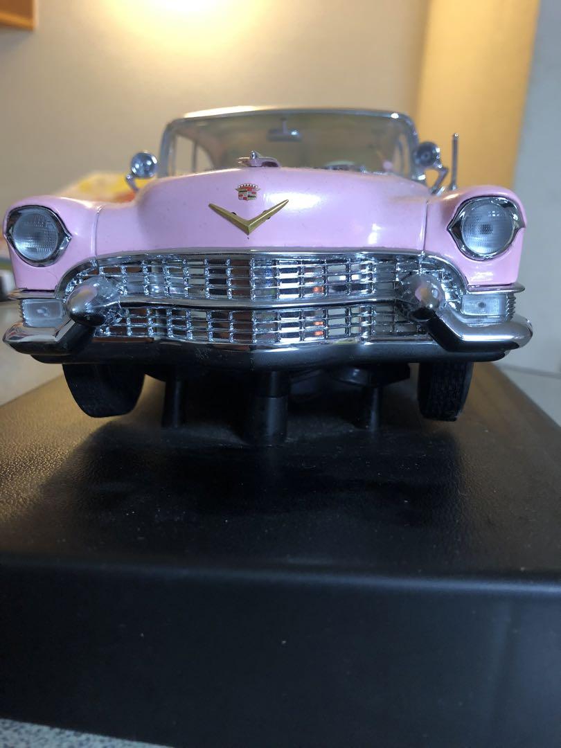 エルビス・プレスリー 1955年 ピンク・キャデラック 1/18スケール
