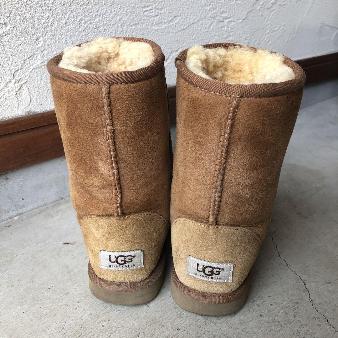 ベストセラー 【美品 】UGGブーツ FLUFF ベージュ 22cm ブーツ