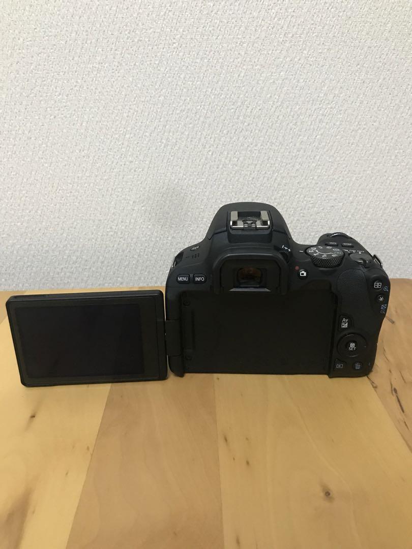 Canon EOS Kiss X9 ダブルズームキット 一眼レフカメラ