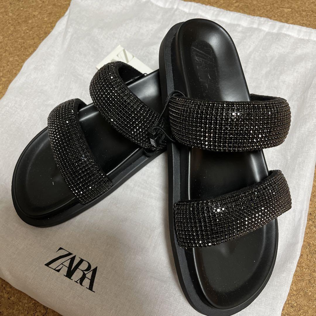 値下げ【新品タグ付】ZARA シャイニー素材フラットサンダル