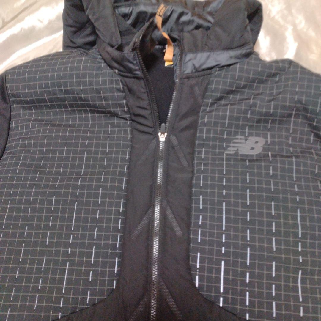 New Balance ランニングウェア Mサイズフード取り外し　美品