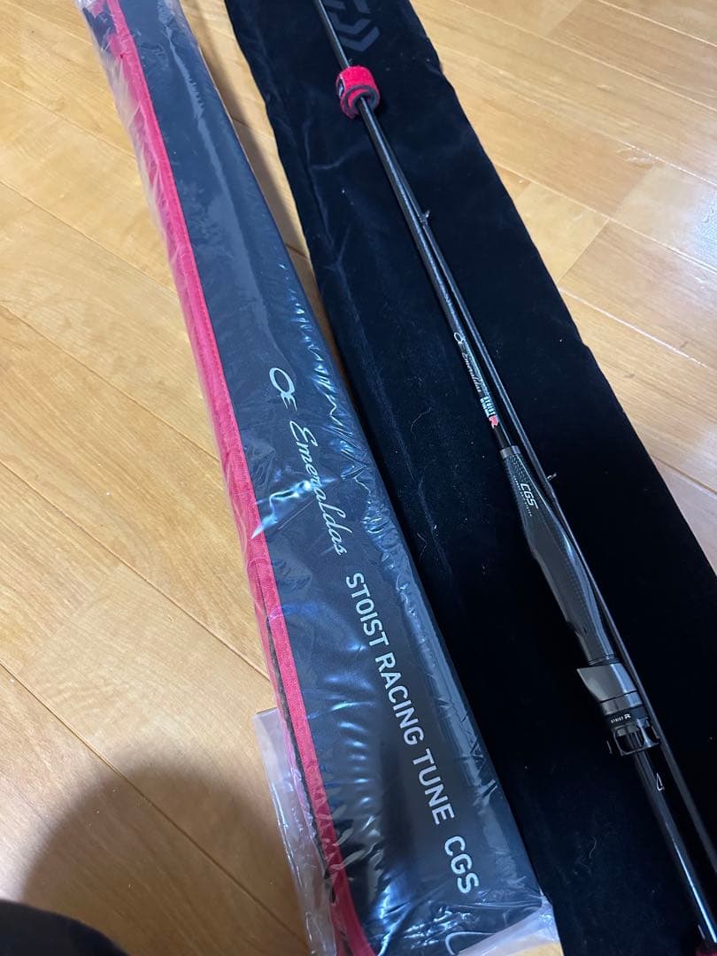 エメラルダス STOIST RACING TUNE CGS目立った傷や汚れなし