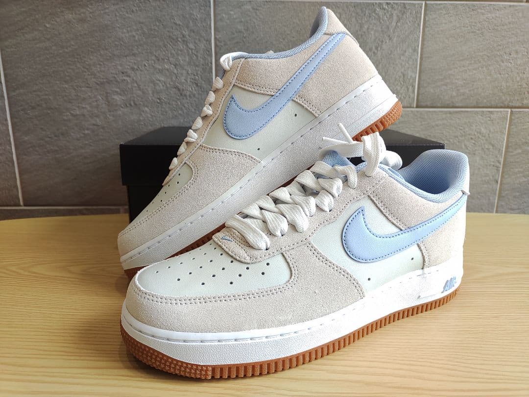 ナイキ NIKE エアフォース1 07 LV8 スニーカー 9,856円