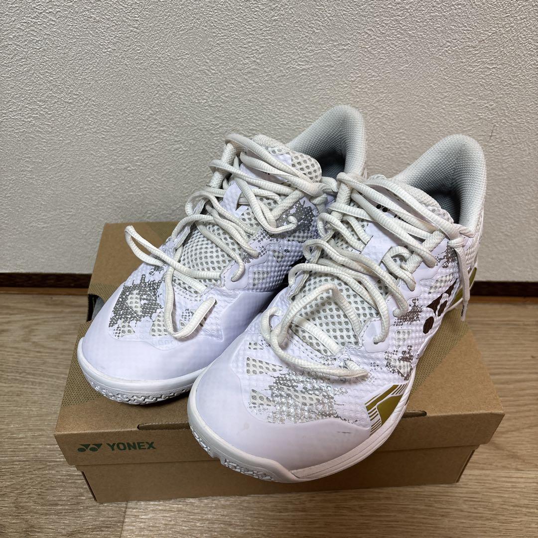 YONEX パワークッションエクリプションZメン