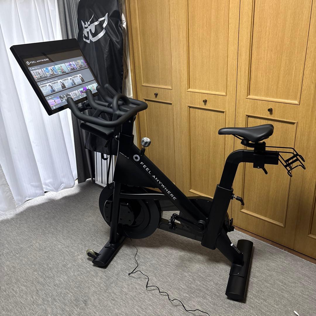 引取り FEEL ANYWHERE フィットネスバイク全体的に状態が悪い
