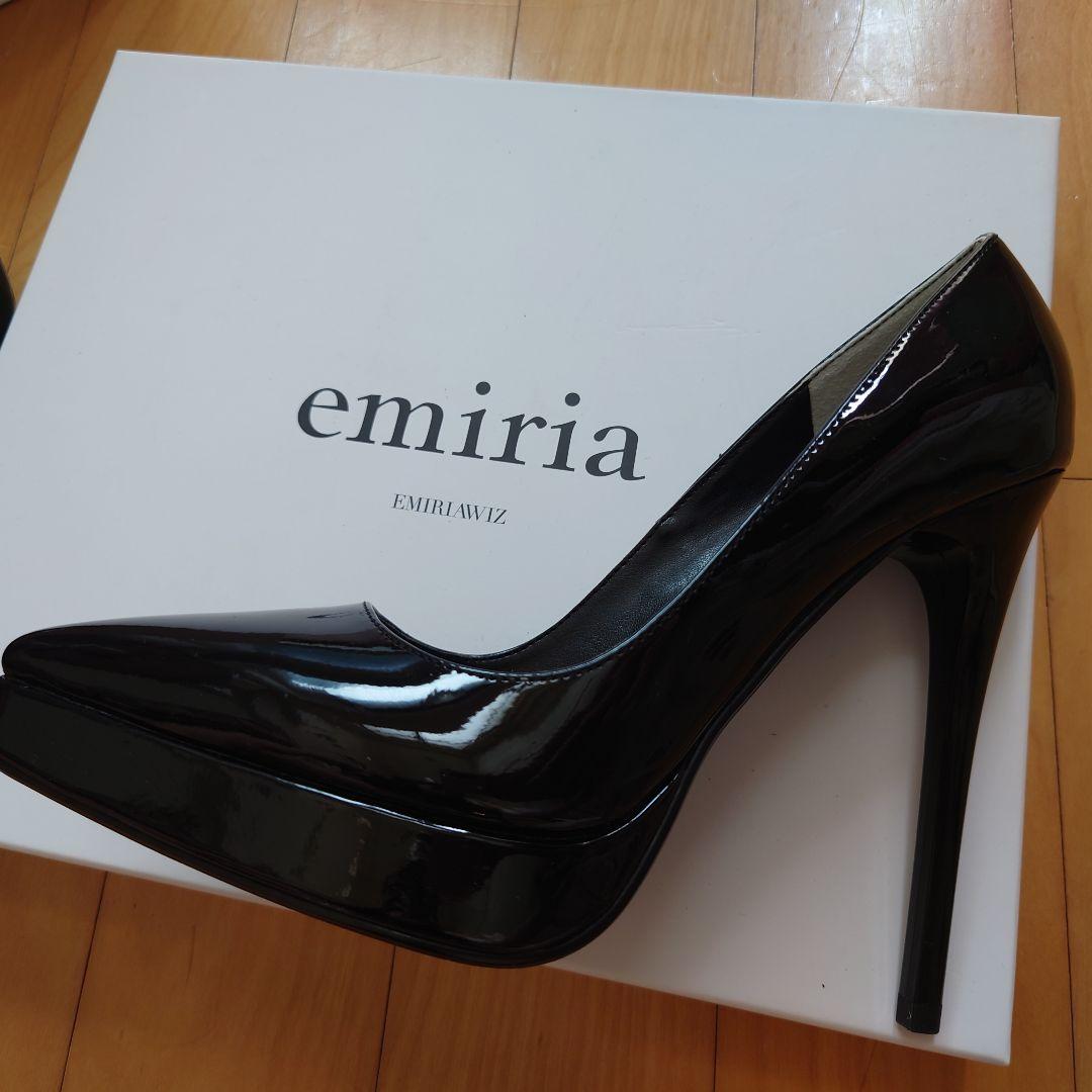 【新品】エミリアウィズ・emiria ブラック ハイヒール ポインテッドトゥ