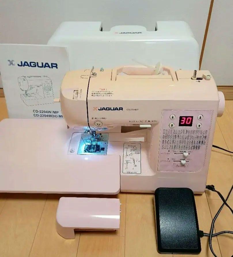 JAGUAR　CD 2204MP　ジャガー ミシン　テーブル、ハードカバー付き