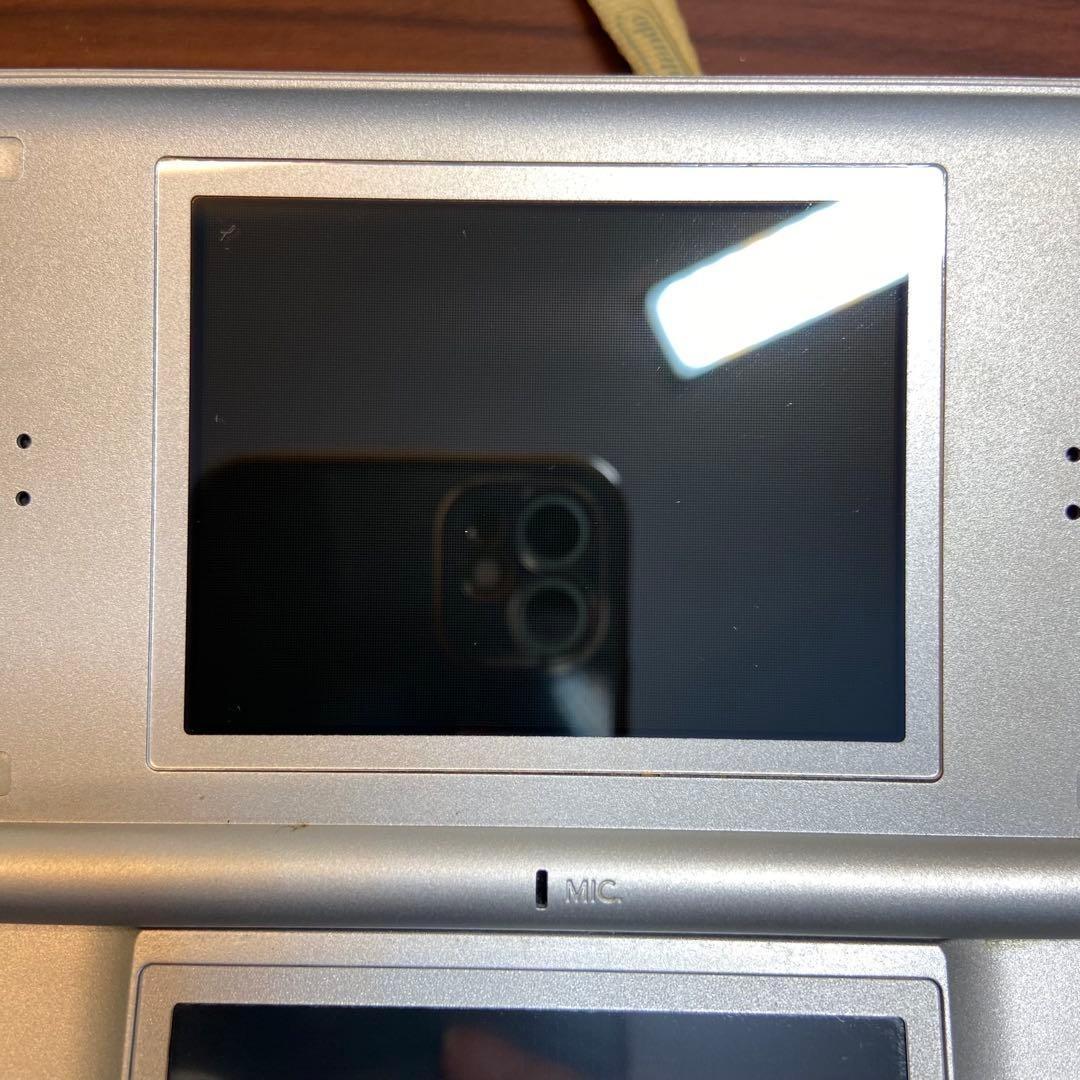 ニンテンドーDS LITE 本体 グロスシルバー 4148 ニンテンドーDS LITE 本体 グロスシルバー 4148