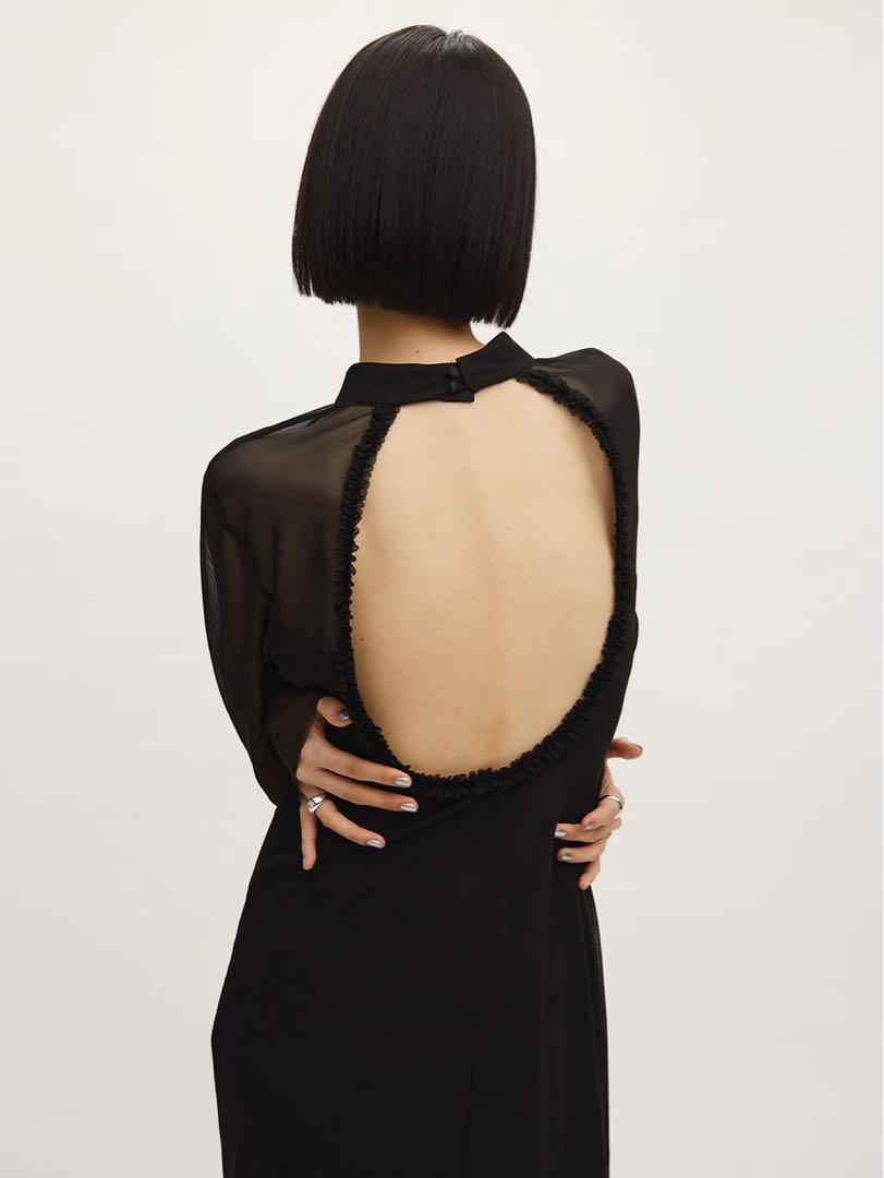 BLACK TULLE