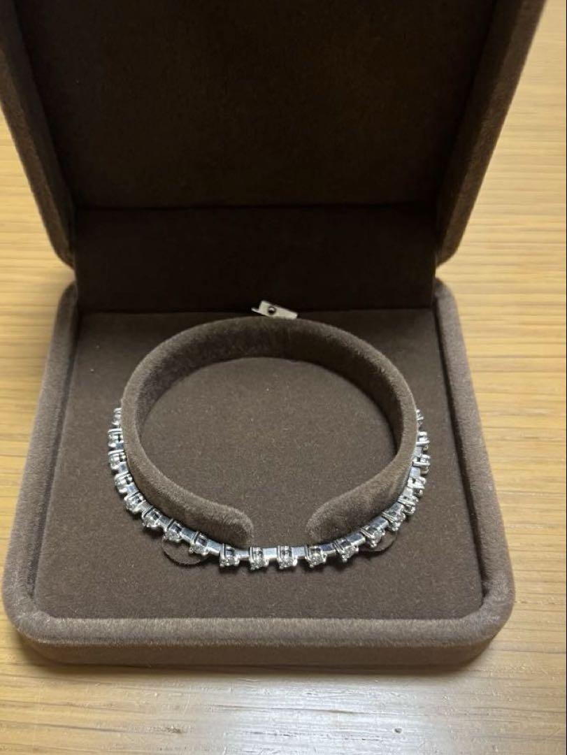【美品】K18WG ダイヤモンド 2.00ct テニスブレスレット／BOX付き