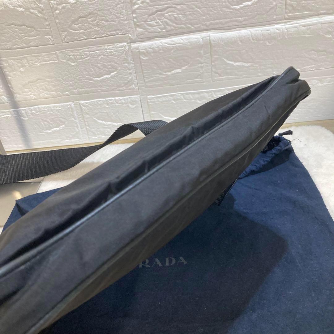 ！極美品！　PRADA プラダ　ナイロン　レザー　ショルダーバッグ