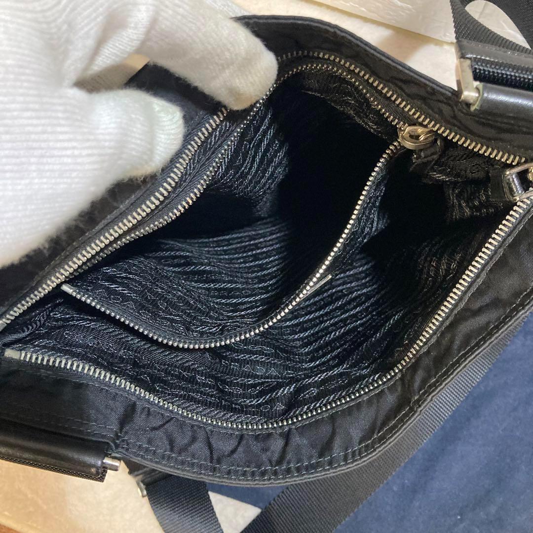 ！極美品！　PRADA プラダ　ナイロン　レザー　ショルダーバッグ