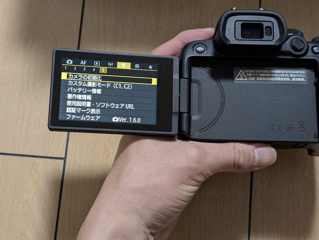 完動美品】EOS R10ボディ 純正バッテリー付き - メルカリ