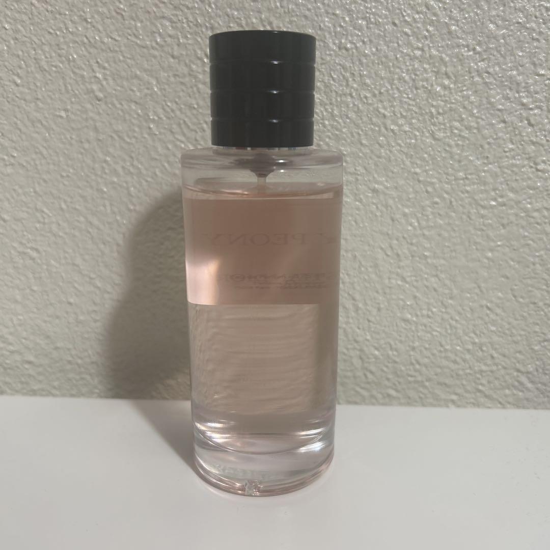 HOLY PEONY CHRISTIAN DIOR 香水
