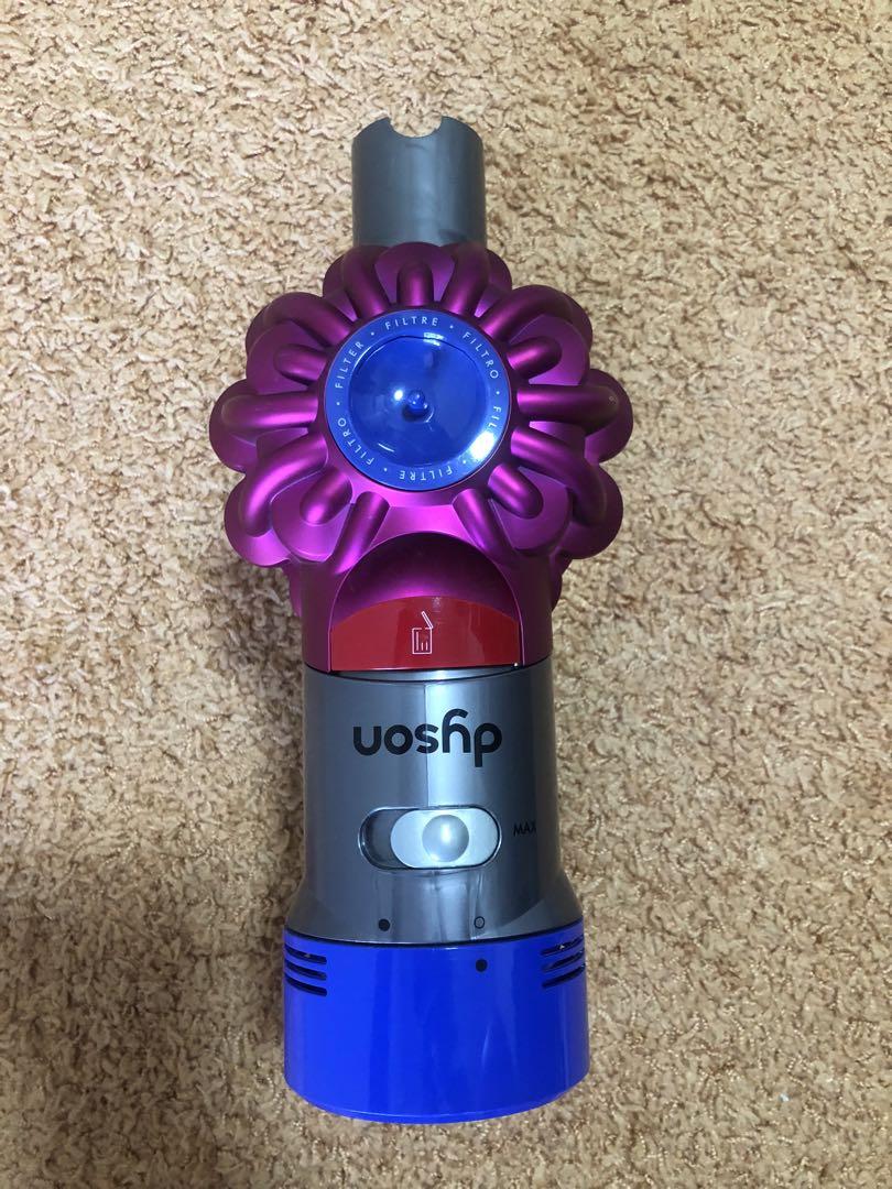 Dyson V8 2台　掃除機 各種アタッチメント付き