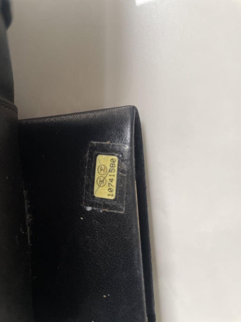 CHANEL二つ折り長財布 CHANEL二つ折り長財布