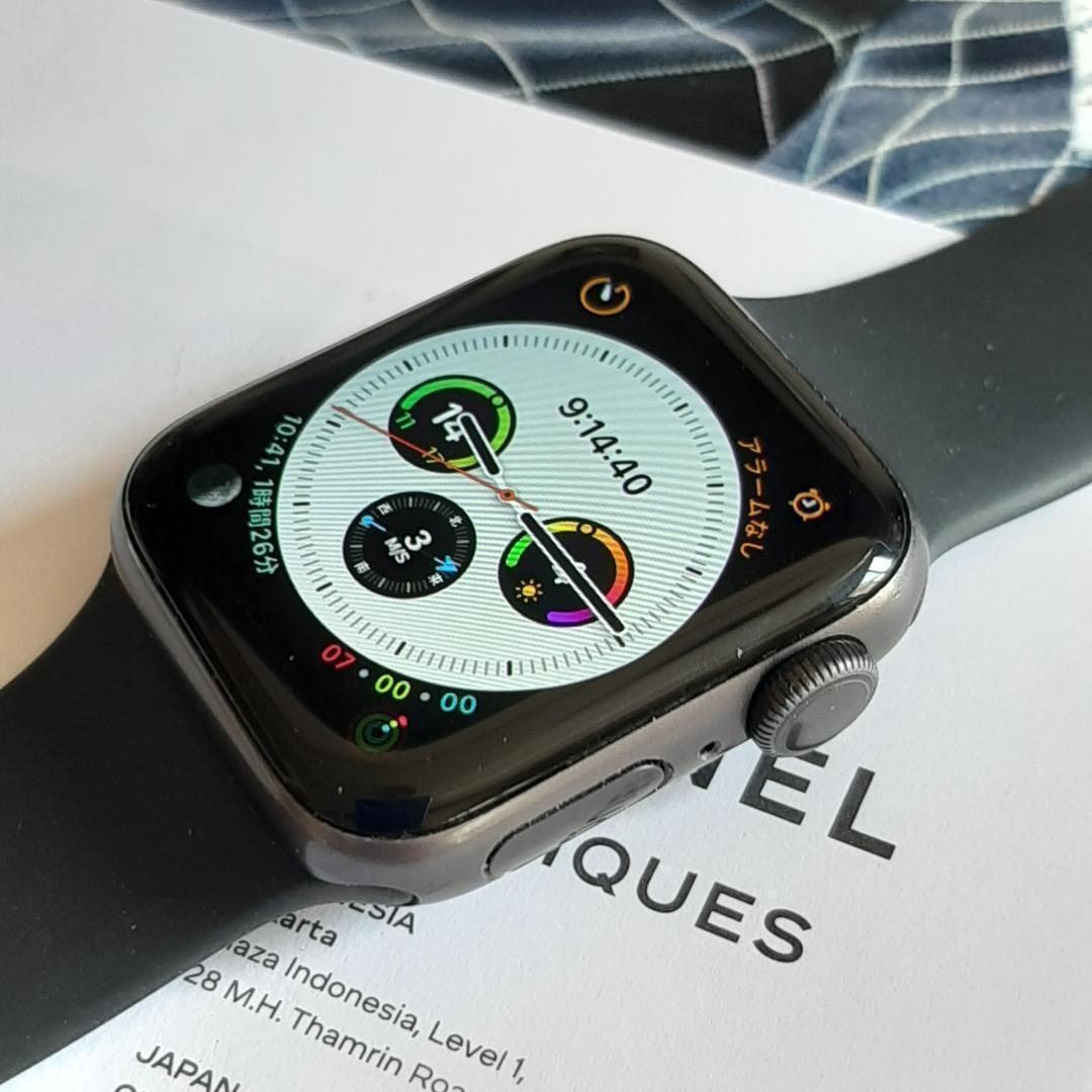 !＝ 40ミリ シリーズ5 アップルウォッチ GPS ＝ Apple Watch