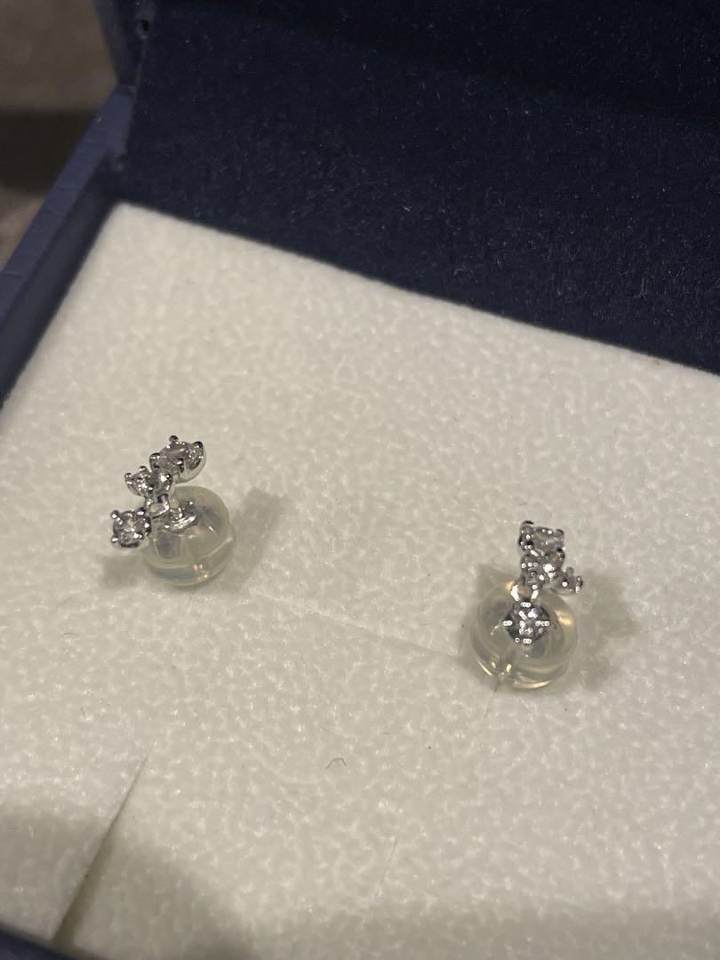 ヴァンドーム青山　ホワイトトパーズ ダイヤモンド ピアス