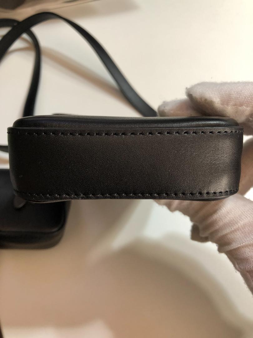 バッグ 074090 KENZO Emboss leather phone case