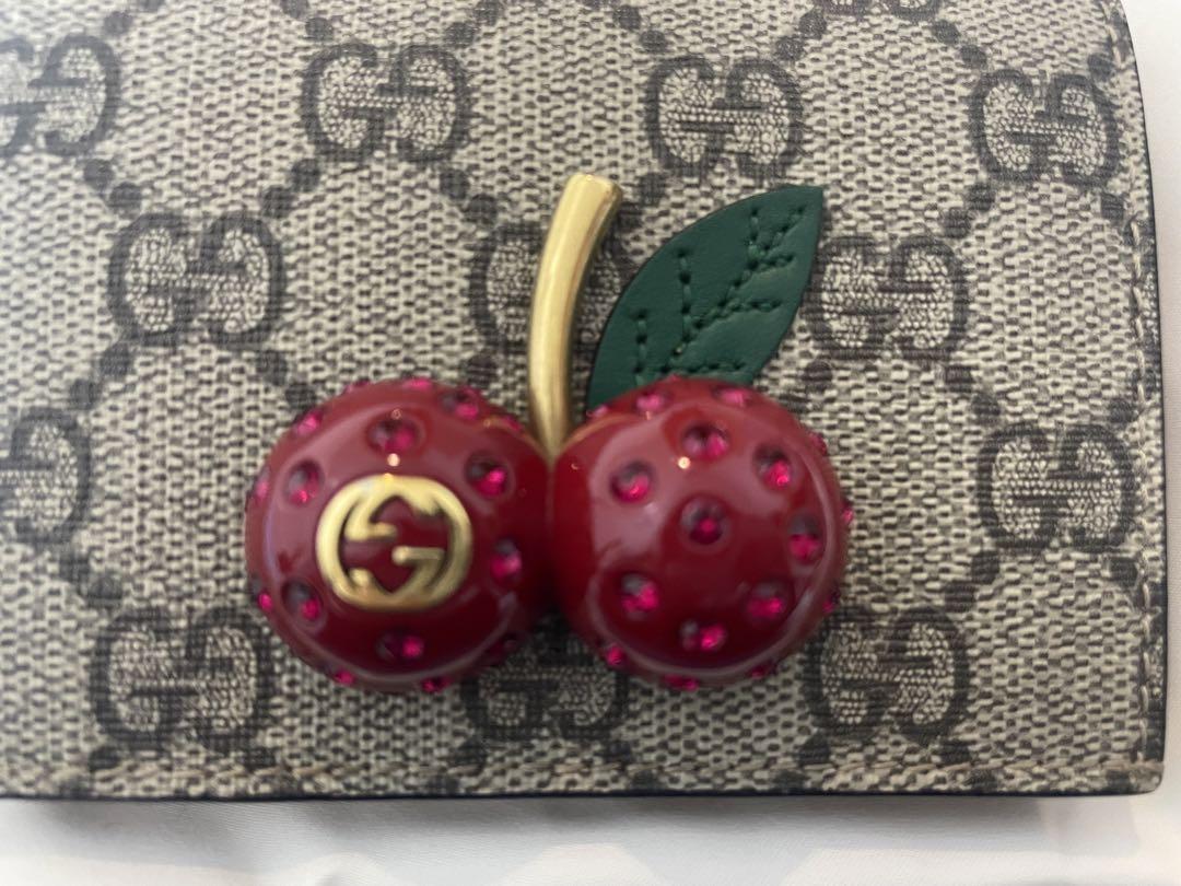 GUCCI さくらんぼ二つ折り財布