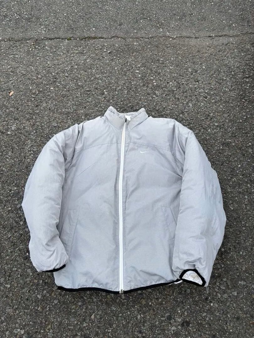 90s 希少 Nike ホワイト ダウンジャケット リバーシブル - メルカリ
