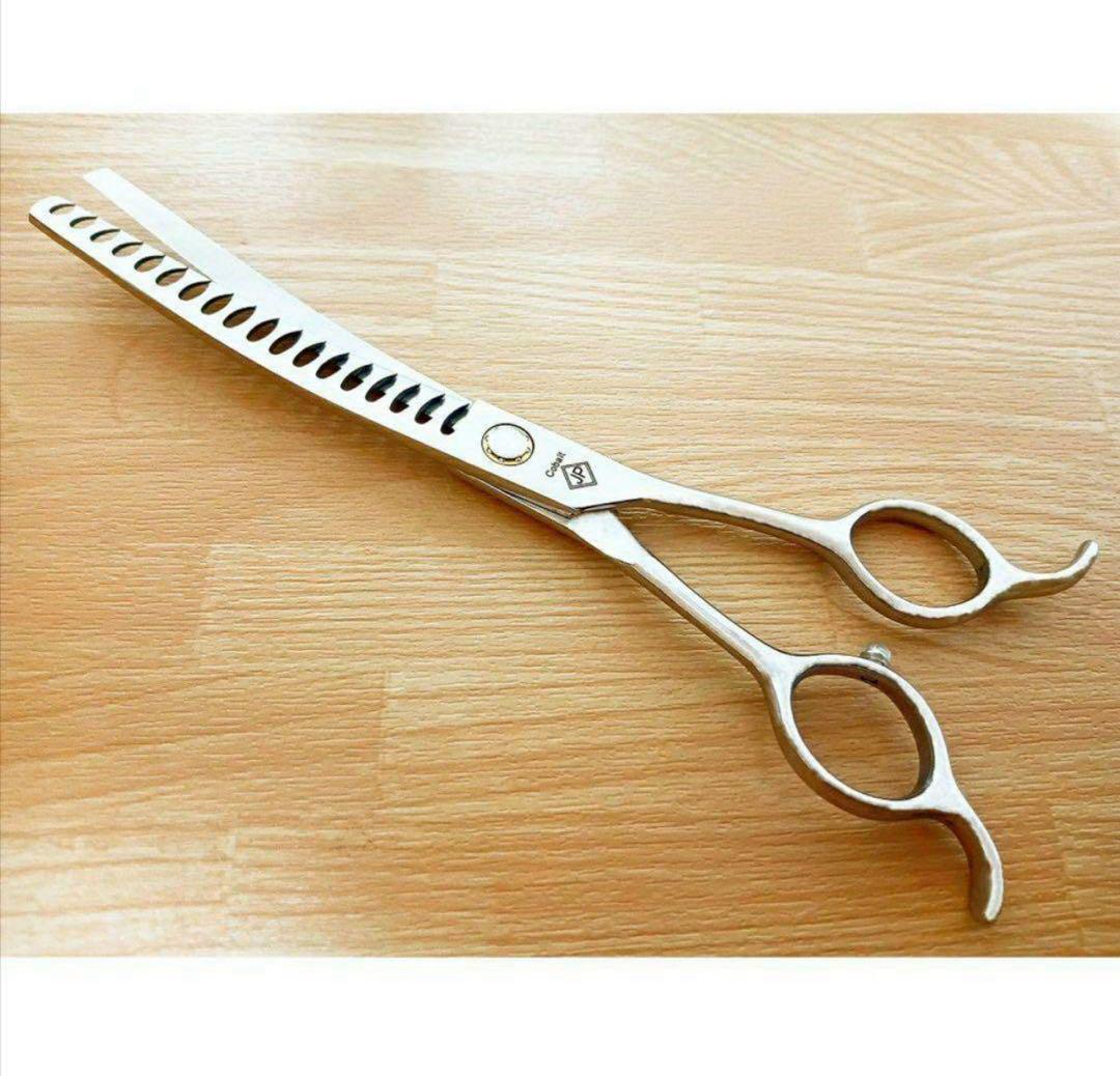 スパッと切れるプロ用カーブシザー美容師スライド可☀トリマートリミングペットOK✨ 切れ味抜群☀プロ用カーブシザー美容師スライド可☀トリマー