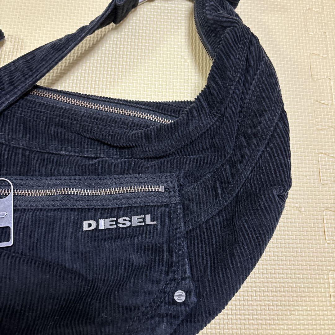 DIESEL ディーゼル ショルダーバッグ スリングバッグ 三日月バッグ Y2K