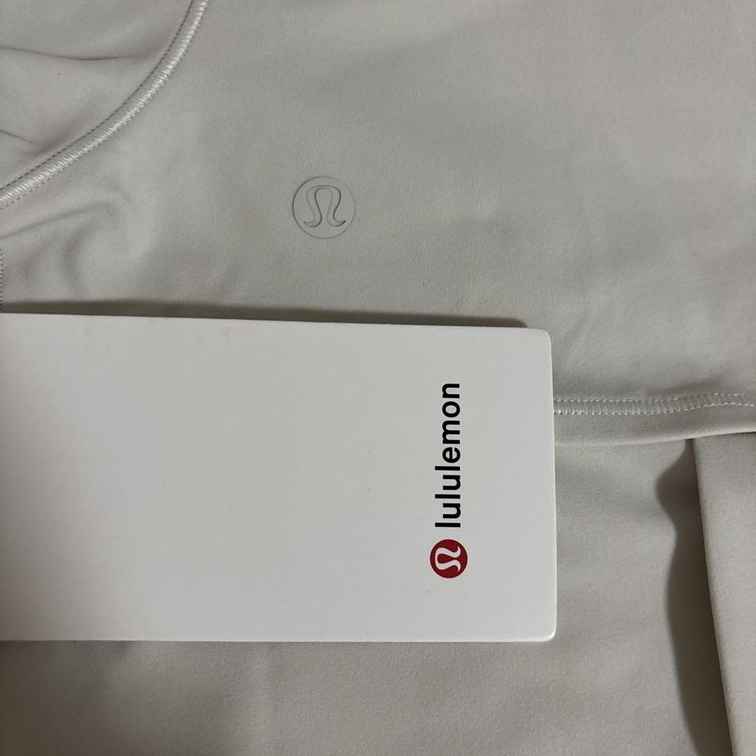 レア 廃盤 新品★lululemon Nulu Long Yoga Shrug