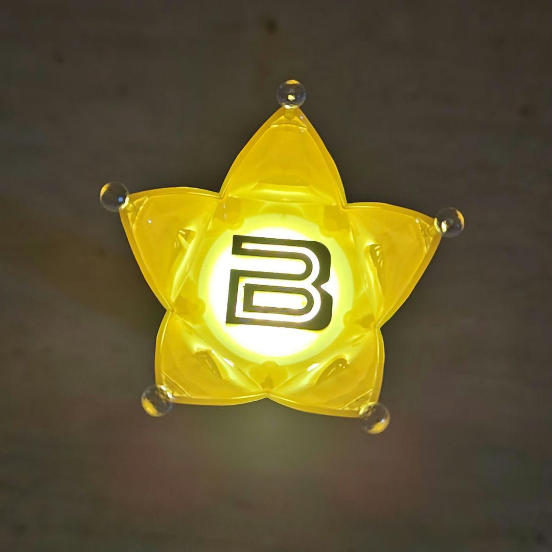 BIGBANG 10周年 ポータブルチャージャー ペンライト型充電器