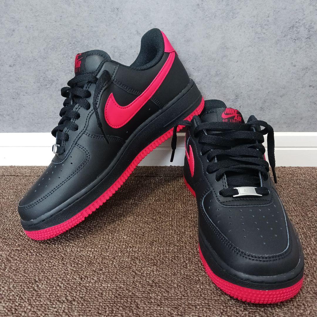 Nike Air Force 1 ブラック/レッド