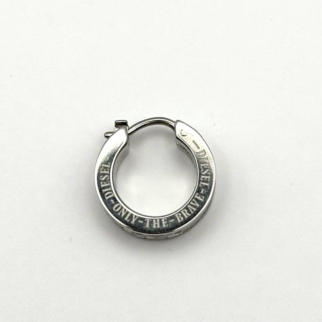 【爆買い！】 片耳 リング型ピアス 美品】ディーゼル ロゴ STEEL シルバー アクセサリー