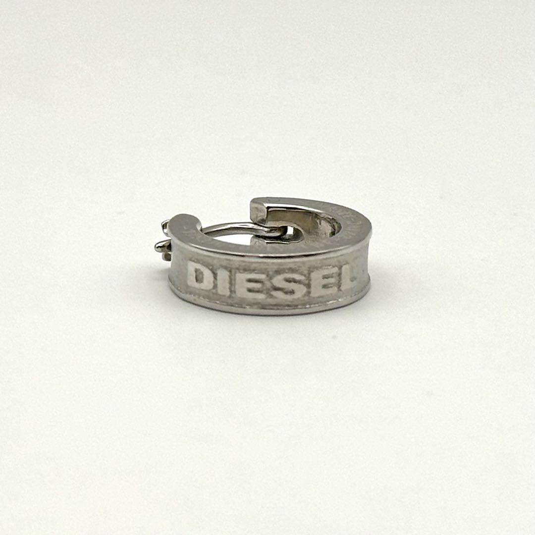 美品】ディーゼル リング型ピアス 片耳 ロゴ シルバー STEEL