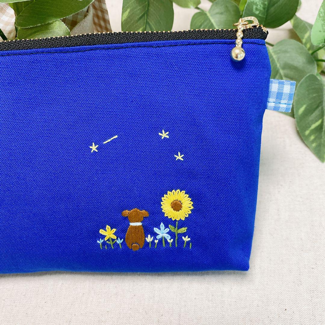 しーな　＊手刺繍ペンケースと大きめポーチ＊ハンドメイド